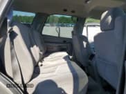 ✅ 2006 Chevrolet Tahoe LS • VIN: 1GNEC13Z86R166551 • Лот: 70229525. Опубликован ранее на Copart с пробегом 146 316 миль. Бесплатный доступ к архиву аукционных продаж из США и подробный отчёт об истории автомобиля на DreamBid. Изображение 11.