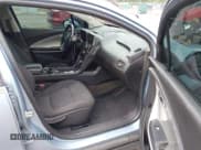 ✅ 2015 Chevrolet Volt • VIN: 1G1RA6E48FU105480 • Lot: 42834504. Wystawiony na IAAI z przebiegiem 120 606 mil. Bezpłatny archiwum sprzedaży aukcyjnych z USA i szczegółowy raport historii pojazdu na DreamBid. Zdjęcie 5.