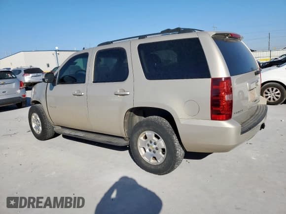 ✅ 2011 Chevrolet Tahoe LS • VIN: 1GNSCAE04BR335430 • Лот: 91711275. Опубликован ранее на Copart с пробегом 142 786 миль. Бесплатный доступ к архиву аукционных продаж из США и подробный отчёт об истории автомобиля на DreamBid. Изображение 2.