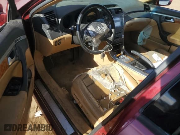 ✅ 2005 Acura TL • VIN: 19UUA66225A016598 • Lot: 91488435. Wystawiony na Copart z przebiegiem 197 000 mil. Bezpłatny archiwum sprzedaży aukcyjnych z USA i szczegółowy raport historii pojazdu na DreamBid. Zdjęcie 8.