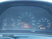 ✅ 2000 Mercedes-Benz CLK 320/430 • VIN: WDBLJ65G7YF151167 • Лот: 41566614. Опубликован ранее на IAAI с пробегом 108 588 миль. Бесплатный доступ к архиву аукционных продаж из США и подробный отчёт об истории автомобиля на DreamBid. Изображение 7.