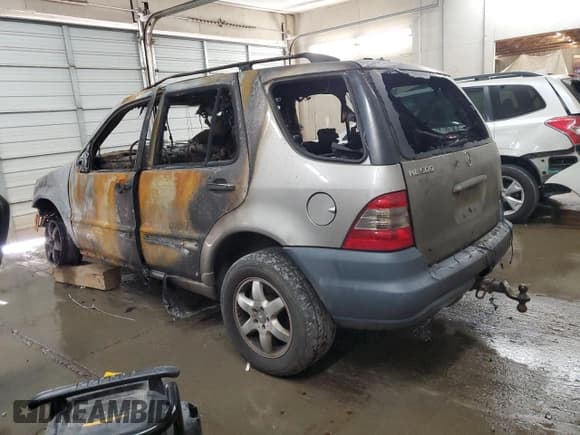 ✅ 2005 Mercedes-Benz M 500 • VIN: 4JGAB75E85A535327 • Lot: 51162745. Listed on Copart with Not provided. Free auction sales archive from the USA and detailed vehicle history report at DreamBid. Image 2.