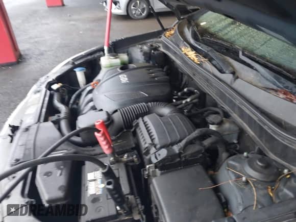 2014 Hyundai Sonata Limited с VIN 5NPEC4AC2EH894476, выставлен на аукционе IAAI как лот 43581343 с пробегом 90 177 миль миль и . История ставок и продаж доступна на DreamBid. Изображение 6.