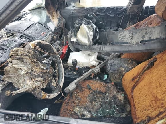 ✅ 2010 Kia Soul + • VIN: KNDJT2A2XA7044068 • Lot: 86258045. Listed on Copart with Not provided. Free auction sales archive from the USA and detailed vehicle history report at DreamBid. Image 7.