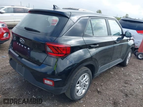 ✅ 2022 Hyundai Venue SE • VIN: KMHRB8A30NU132020 • Lot: 40459056. Listed on IAAI with 35,246 mi. Free auction sales archive from the USA and detailed vehicle history report at DreamBid. Image 4.