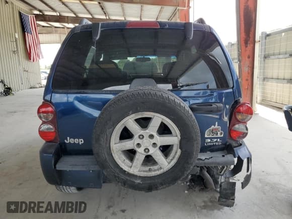 ✅ 2005 Jeep Liberty Limited • VIN: 1J8GK58KX5W536334 • Lot: 55015675. Listed on Copart with 252,672 mi. Free auction sales archive from the USA and detailed vehicle history report at DreamBid. Image 6.