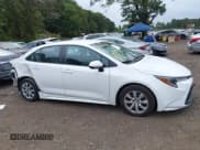 ✅ 2024 Toyota Corolla LE • VIN: 5YFB4MDE4RP091772 • Lot: 43266243. Wystawiony na IAAI z przebiegiem 49 010 mil. Bezpłatny archiwum sprzedaży aukcyjnych z USA i szczegółowy raport historii pojazdu na DreamBid. Zdjęcie 13.