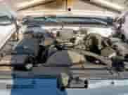 1998 Chevrolet Silverado 1500 z VIN 1GCEC14W5WZ275210, wystawiony jako Copart lot #84660155 z przebiegiem 137 219 mil mil oraz Nie do naprawy • Non repairable. Historia ofert i sprzedaży dostępna na DreamBid. Obrazek 11.