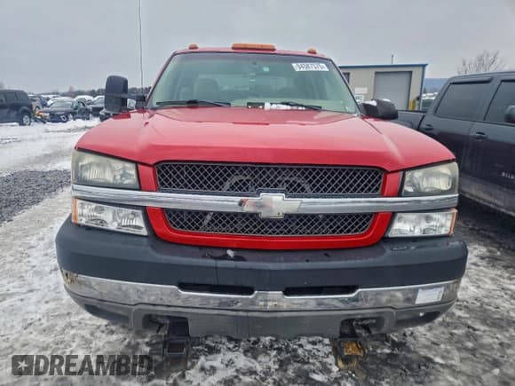 ✅ 2003 Chevrolet Silverado 2500HD LS • VIN: 1GCHK23U03F152448 • Lot: 94587575. Wystawiony na Copart z przebiegiem 100 626 mil. Bezpłatny archiwum sprzedaży aukcyjnych z USA i szczegółowy raport historii pojazdu na DreamBid. Zdjęcie 5.