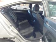 ✅ 2020 Hyundai Elantra SEL • VIN: 5NPD84LF8LH552127 • Lot: 43299702. Wystawiony na IAAI z przebiegiem 77 549 mil. Bezpłatny archiwum sprzedaży aukcyjnych z USA i szczegółowy raport historii pojazdu na DreamBid. Zdjęcie 8.