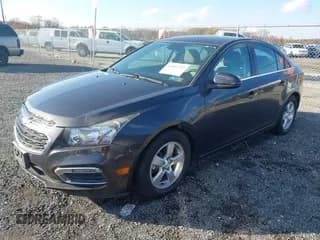 ✅ 2015 Chevrolet Cruze LT • VIN: 1G1PC5SB4F7105845 • Лот: 43600745. Опубликован ранее на IAAI с пробегом 110 653 миль. Бесплатный доступ к архиву аукционных продаж из США и подробный отчёт об истории автомобиля на DreamBid. Изображение 2.
