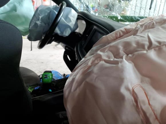 ✅ 2019 Dodge Challenger R/T Scat Pack • VIN: 2C3CDZFJ3KH652152 • Лот: 49715053. Опубликован ранее на Copart с пробегом Не указан. Бесплатный доступ к архиву аукционных продаж из США и подробный отчёт об истории автомобиля на DreamBid. Изображение 8.