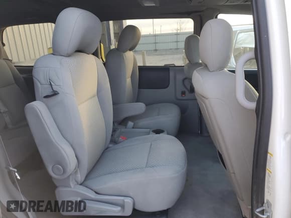 ✅ 2006 Pontiac Montana • VIN: 1GMDX33L56D198544 • Lot: 84441014. Wystawiony na Copart z przebiegiem Nie podano. Bezpłatny archiwum sprzedaży aukcyjnych z USA i szczegółowy raport historii pojazdu na DreamBid. Zdjęcie 11.