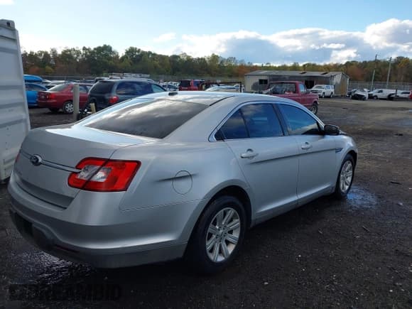 ✅ 2011 Ford Taurus SE • VIN: 1FAHP2DW8BG149894 • Лот: 43552815. Опубликован ранее на IAAI с пробегом 163 053 миль. Бесплатный доступ к архиву аукционных продаж из США и подробный отчёт об истории автомобиля на DreamBid. Изображение 4.