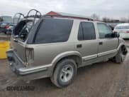 ✅ 1999 Chevrolet Blazer Trailblazer • VIN: 1GNCS13W8X2122902 • Lot: 85032064. Wystawiony na Copart z przebiegiem Nie podano. Bezpłatny archiwum sprzedaży aukcyjnych z USA i szczegółowy raport historii pojazdu na DreamBid. Zdjęcie 3.