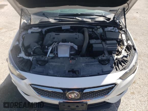 ✅ 2020 Buick Regal Avenir • VIN: W04GW6SX6L1009868 • Lot: 52039075. Listed on Copart with 70,756 mi. Free auction sales archive from the USA and detailed vehicle history report at DreamBid. Image 11.