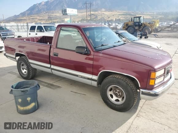 ✅ 1995 GMC Sierra 1500 • VIN: 1GTEC14K4SZ534308 • Lot: 68040815. Wystawiony na Copart z przebiegiem 121 161 mil. Bezpłatny archiwum sprzedaży aukcyjnych z USA i szczegółowy raport historii pojazdu na DreamBid. Zdjęcie 4.