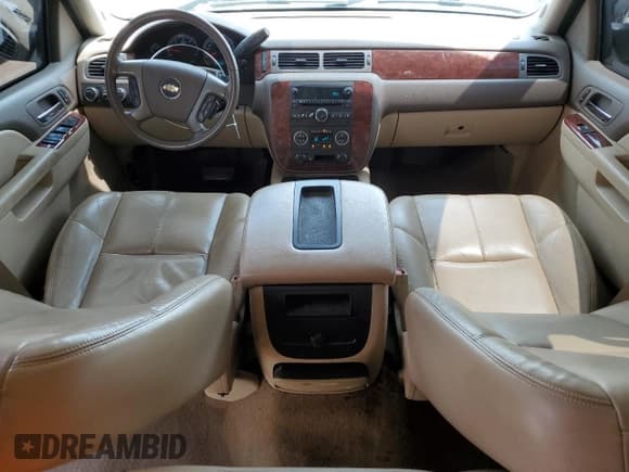 ✅ 2011 Chevrolet Silverado 1500 LTZ • VIN: 3GCPKTE32BG378574 • Lot: 63234654. Listed on Copart with 157,713 mi. Free auction sales archive from the USA and detailed vehicle history report at DreamBid. Image 8.