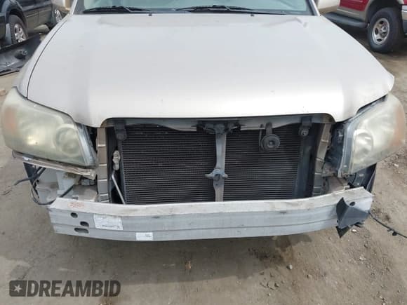 ✅ 2004 Toyota Highlander • VIN: JTEDP21A540006605 • Lot: 43101062. Wystawiony na IAAI z przebiegiem 133 113 mil. Bezpłatny archiwum sprzedaży aukcyjnych z USA i szczegółowy raport historii pojazdu na DreamBid. Zdjęcie 13.