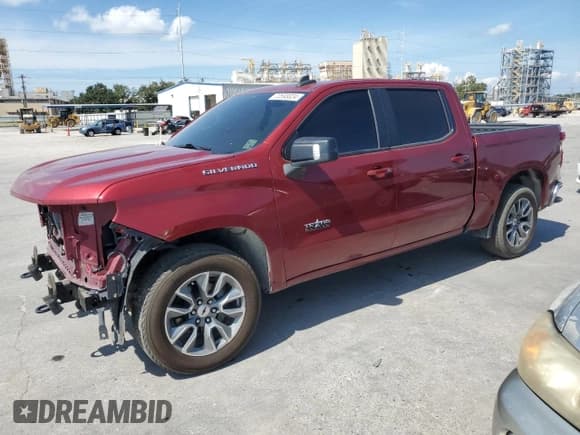 ✅ 2020 Chevrolet Silverado 1500 RST • VIN: 1GCUWDEDXLZ284417 • Lot: 72593024. Wystawiony na Copart z przebiegiem 106 945 mil. Bezpłatny archiwum sprzedaży aukcyjnych z USA i szczegółowy raport historii pojazdu na DreamBid. Zdjęcie 1.
