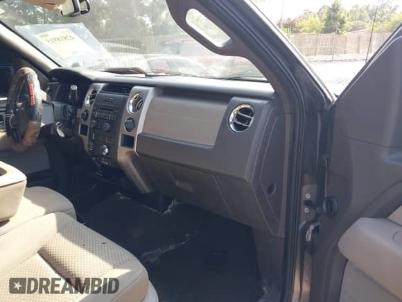 ✅ 2009 Ford F-150 XL • VIN: 1FTPW14V79FB02799 • Lot: 42818915. Listed on IAAI with 161,724 mi. Free auction sales archive from the USA and detailed vehicle history report at DreamBid. Image 5.
