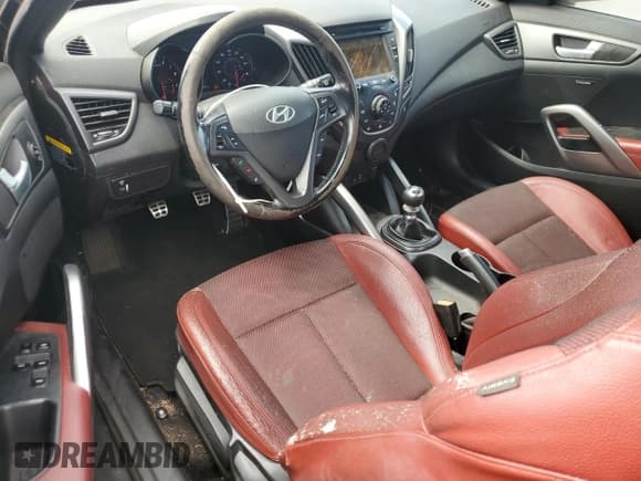 ✅ 2016 Hyundai Veloster Turbo • VIN: KMHTC6AE6GU263562 • Lot: 67484035. Wystawiony na Copart z przebiegiem 88 545 mil. Bezpłatny archiwum sprzedaży aukcyjnych z USA i szczegółowy raport historii pojazdu na DreamBid. Zdjęcie 8.