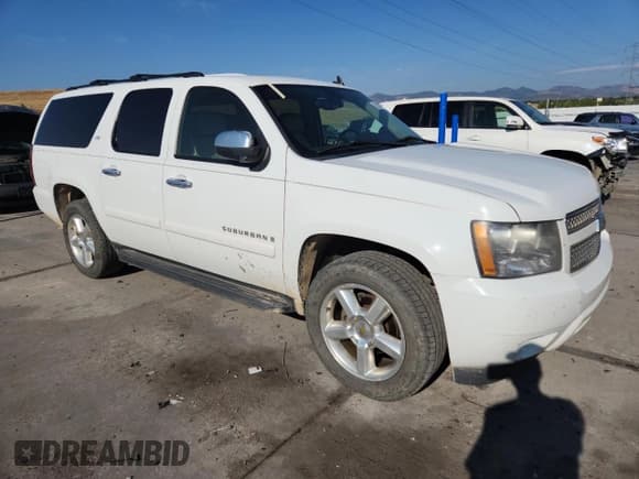 ✅ 2008 Chevrolet Suburban 1LT • VIN: 1GNFK16338J250728 • Lot: 70020715. Wystawiony na Copart z przebiegiem 204 857 mil. Bezpłatny archiwum sprzedaży aukcyjnych z USA i szczegółowy raport historii pojazdu na DreamBid. Zdjęcie 4.