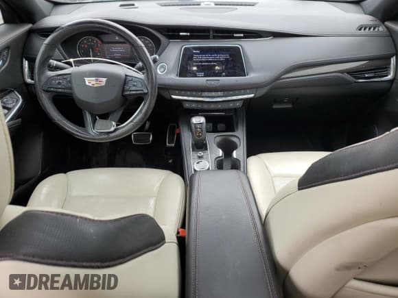 ✅ 2019 Cadillac XT4 FWD Sport • VIN: 1GYFZER46KF154063 • Lot: 49895895. Listed on Copart with 51,725 mi. Free auction sales archive from the USA and detailed vehicle history report at DreamBid. Image 8.