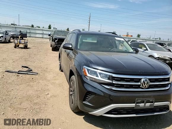 ✅ 2022 Volkswagen Atlas SE • VIN: 1V2LP2CA3NC515605 • Lot: 68162855. Listed on Copart with 51,403 mi. Free auction sales archive from the USA and detailed vehicle history report at DreamBid. Image 13.