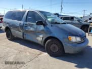 ✅ 2000 Toyota Sienna CE • VIN: 4T3ZF19C4YU238224 • Lot: 87040675. Listed on Copart with 317,740 mi. Free auction sales archive from the USA and detailed vehicle history report at DreamBid. Image 4.