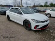 ✅ 2025 Volkswagen Jetta Autobahn • VIN: 3VW2T7BU1SM014575 • Lot: 92364975. Wystawiony na Copart z przebiegiem 7 468 mil. Bezpłatny archiwum sprzedaży aukcyjnych z USA i szczegółowy raport historii pojazdu na DreamBid. Zdjęcie 13.