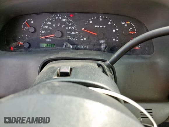 ✅ 2003 Ford F-250 XL • VIN: 1FTNW21L83EB68095 • Лот: 59422265. Опубликован ранее на Copart с пробегом 199 365 миль. Бесплатный доступ к архиву аукционных продаж из США и подробный отчёт об истории автомобиля на DreamBid. Изображение 9.