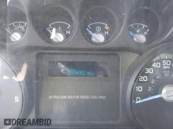 ✅ 2015 Ford F-250 Lariat • VIN: 1FT7W2BT4FEB51919 • Лот: 43108682. Опубликован ранее на IAAI с пробегом 237 492 миль. Бесплатный доступ к архиву аукционных продаж из США и подробный отчёт об истории автомобиля на DreamBid. Изображение 15.