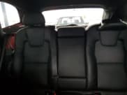 ✅ 2018 Volvo XC60 Momentum • VIN: LYV102RK1JB068834 • Lot: 93435735. Wystawiony na Copart z przebiegiem 58 456 mil. Bezpłatny archiwum sprzedaży aukcyjnych z USA i szczegółowy raport historii pojazdu na DreamBid. Zdjęcie 10.