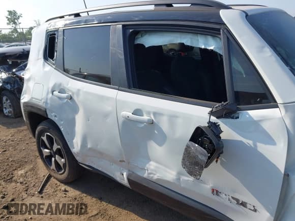 ✅ 2021 Jeep Renegade Trailhawk • VIN: ZACNJDC10MPM71187 • Lot: 42577144. Listed on IAAI with 54,556 mi. Free auction sales archive from the USA and detailed vehicle history report at DreamBid. Image 17.