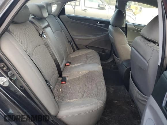 ✅ 2011 Hyundai Sonata SE • VIN: 5NPEC4AB7BH190194 • Lot: 74742924. Listed on Copart with 88,158 mi. Free auction sales archive from the USA and detailed vehicle history report at DreamBid. Image 10.