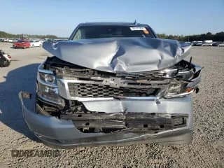 ✅ 2015 Chevrolet Suburban LT • VIN: 1GNSKJKC2FR645650 • Lot: 76147464. Wystawiony na Copart z przebiegiem 141 679 mil. Bezpłatny archiwum sprzedaży aukcyjnych z USA i szczegółowy raport historii pojazdu na DreamBid. Zdjęcie 5.