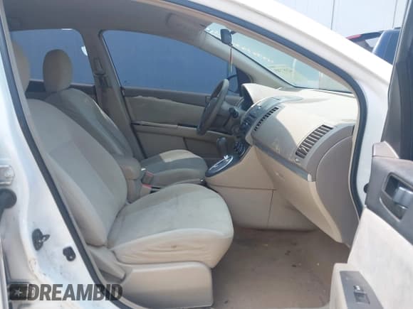 ✅ 2010 Nissan Sentra S • VIN: 3N1AB6APXAL714951 • Lot: 42387385. Listed on IAAI with 234,039 mi. Free auction sales archive from the USA and detailed vehicle history report at DreamBid. Image 5.
