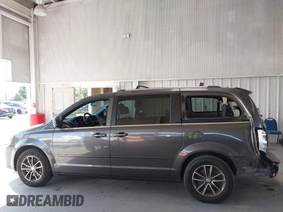 ✅ 2016 Dodge Grand Caravan SXT • VIN: 2C4RDGCG8GR279114 • Lot: 43400562. Listed on IAAI with 130,331 mi. Free auction sales archive from the USA and detailed vehicle history report at DreamBid. Image 14.