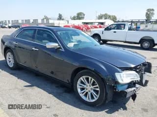 ✅ 2015 Chrysler 300 C • VIN: 2C3CCAEG3FH908449 • Lot: 42169882. Wystawiony na IAAI z przebiegiem 67 266 mil. Bezpłatny archiwum sprzedaży aukcyjnych z USA i szczegółowy raport historii pojazdu na DreamBid. Zdjęcie 1.