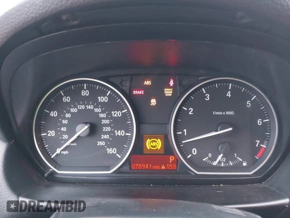 ✅ 2013 BMW 1 Series 128i • VIN: WBAUL7C57DVM83744 • Lot: 41479734. Listed on IAAI with 78,941 mi. Free auction sales archive from the USA and detailed vehicle history report at DreamBid. Image 7.