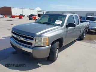 2008 Chevrolet Silverado 1500 1LT z VIN 2GCEC19C181243297, wystawiony jako IAAI lot #42698714 z przebiegiem 227 126 mil mil oraz . Historia ofert i sprzedaży dostępna na DreamBid. Obrazek 2.