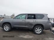 ✅ 2010 Lexus GX 460 • VIN: JTJBM7FX9A5013356 • Lot: 43767727. Listed on IAAI with 191,308 mi. Free auction sales archive from the USA and detailed vehicle history report at DreamBid. Image 15.