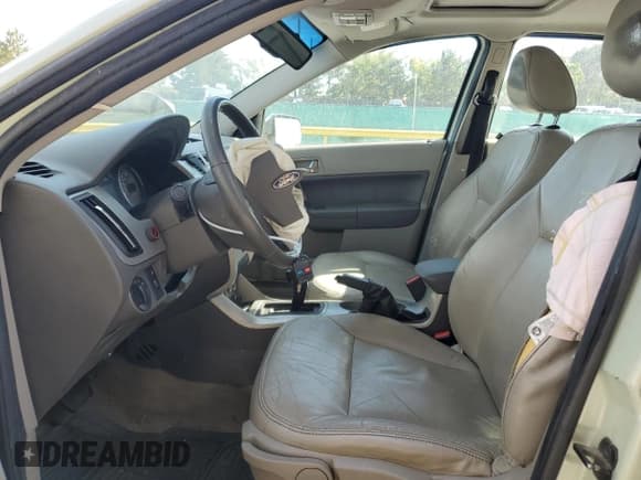 ✅ 2010 Ford Focus SEL • VIN: 1FAHP3HN4AW208547 • Lot: 80887655. Listed on Copart with 167,378 mi. Free auction sales archive from the USA and detailed vehicle history report at DreamBid. Image 7.