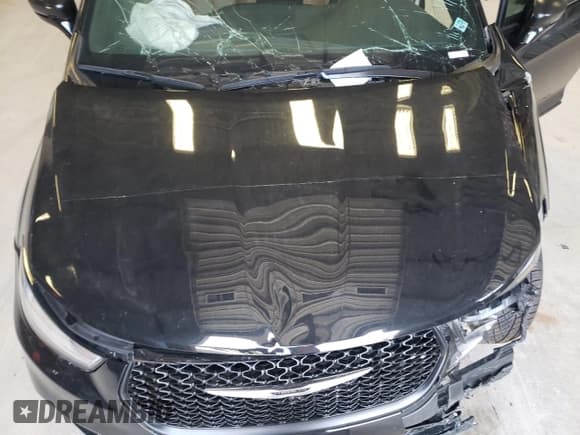 ✅ 2022 Chrysler Pacifica Pinnacle • VIN: 2C4RC3PG2NR120091 • Lot: 54401144. Listed on Copart with 37,103 mi. Free auction sales archive from the USA and detailed vehicle history report at DreamBid. Image 12.