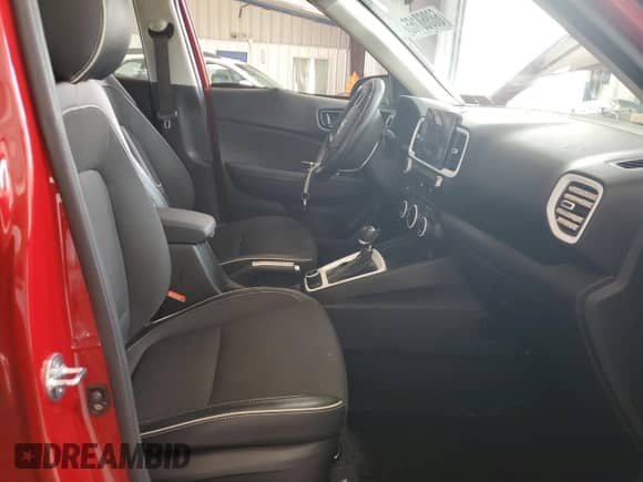 2023 Hyundai Venue Limited z VIN KMHRC8A39PU223724, wystawiony jako Copart lot #68868165 z przebiegiem 22 772 mil mil oraz Szkoda całkowita • Salvage title. Historia ofert i sprzedaży dostępna na DreamBid. Obrazek 7.