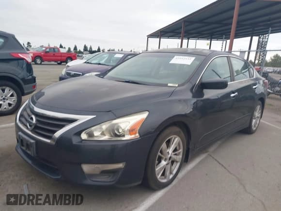 ✅ 2013 Nissan Altima S • VIN: 1N4AL3AP6DN582290 • Lot: 43552932. Wystawiony na IAAI z przebiegiem 220 011 mil. Bezpłatny archiwum sprzedaży aukcyjnych z USA i szczegółowy raport historii pojazdu na DreamBid. Zdjęcie 2.
