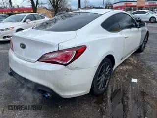 ✅ 2013 Hyundai Genesis Coupe R-Spec • VIN: KMHHT6KD9DU101531 • Lot: 49768125. Wystawiony na Copart z przebiegiem 103 932 mil. Bezpłatny archiwum sprzedaży aukcyjnych z USA i szczegółowy raport historii pojazdu na DreamBid. Zdjęcie 4.