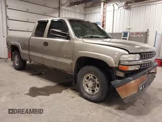 2001 Chevrolet Silverado 2500 с VIN 1GCGK29U81Z176821, выставлен на аукционе IAAI как лот 43497021 с пробегом 215 331 миль миль и . История ставок и продаж доступна на DreamBid. Изображение 1.