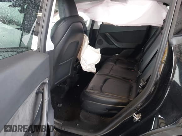 ✅ 2023 Tesla Model Y Long Range • VIN: 7SAYGAEE7PF739924 • Lot: 41612323. Wystawiony na IAAI z przebiegiem 75 226 mil. Bezpłatny archiwum sprzedaży aukcyjnych z USA i szczegółowy raport historii pojazdu na DreamBid. Zdjęcie 8.